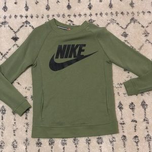 Nike Crew Neck